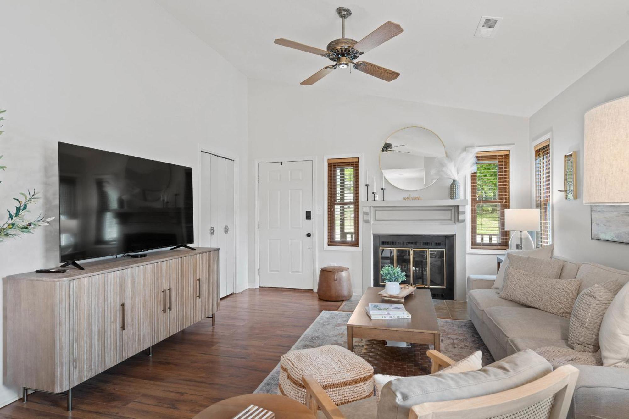 1 5 Miles To Mizzou ~ Spacious & Updated Home~ Columbia Exteriör bild